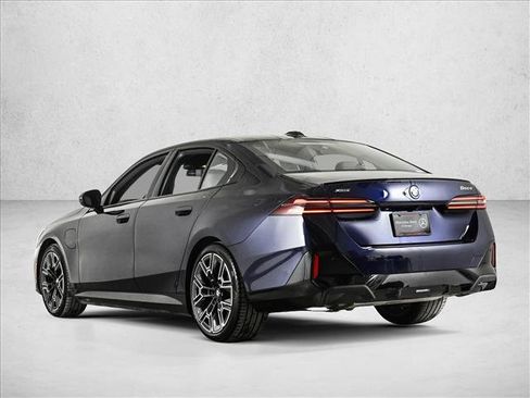 Used 2026 BMW 550e xDrive w/ Premium Package image 8