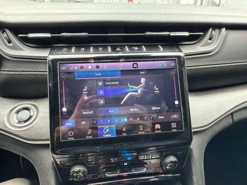 Used 2021 Jeep Grand Cherokee L Limited w/ Trailer Tow Group (B) AWD/4WD image 8