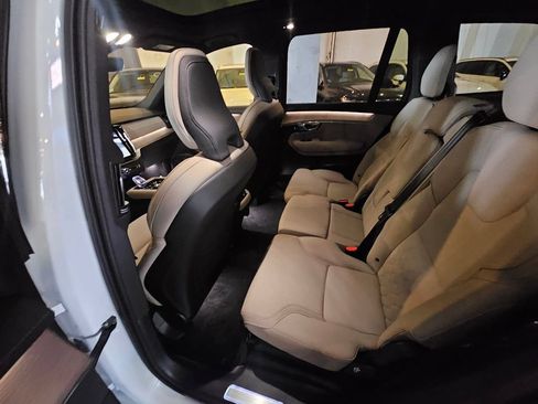 Certified 2025 Volvo XC90 B5 Plus AWD/4WD image 11