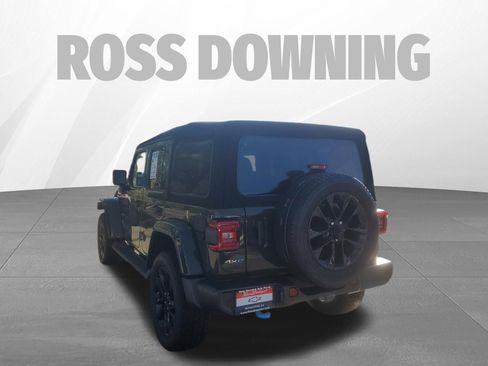 Used 2022 Jeep Wrangler Unlimited Sahara w/ Cold Weather Group image 6