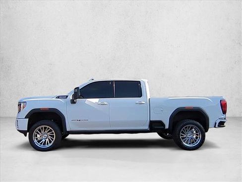 Used 2021 GMC Sierra 2500 AT4 w/ AT4 Premium Plus Package AWD/4WD image 9