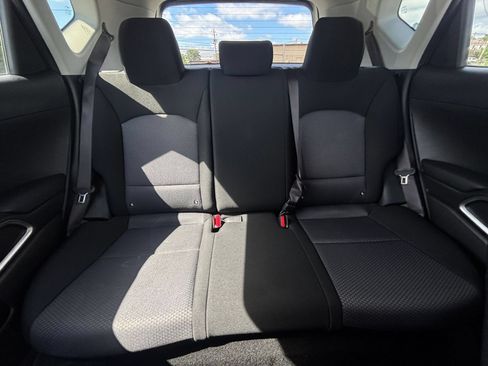 Used 2025 Kia Soul LX w/ LX Technology Package FWD image 36
