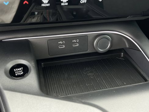 New 2026 Nissan Sentra SR w/ SR Premium Package FWD image 11