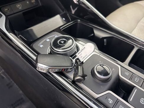 Certified 2023 Kia Sorento SX Prestige image 39