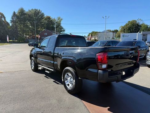 Used 2023 Toyota Tacoma SR image 7