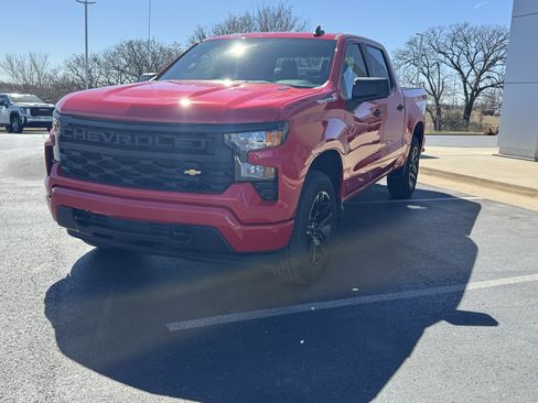New 2026 Chevrolet Silverado 1500 Custom image 2
