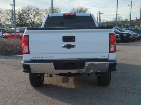 Used 2017 Chevrolet Silverado 1500 LTZ w/ Sport Package AWD/4WD image 7