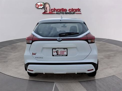 Used 2023 Nissan Kicks S image 4