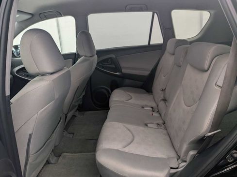 Used 2009 Toyota RAV4 image 17