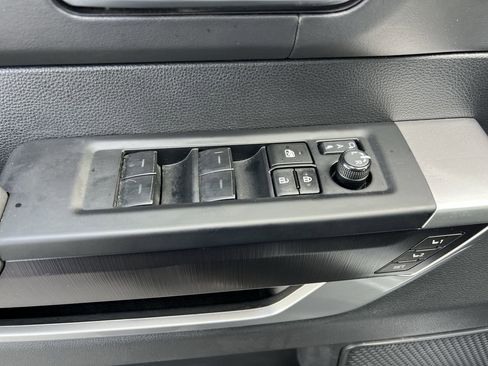 Used 2024 Toyota Sequoia Platinum image 15