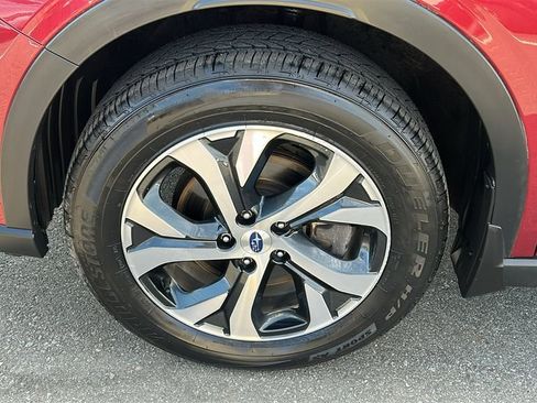 Certified 2022 Subaru Outback Limited image 8