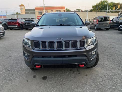 Used 2018 Jeep Compass Trailhawk w/ Cold Weather Group AWD/4WD image 3