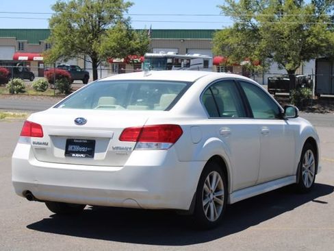 Used 2014 Subaru Legacy 2.5i Premium AWD/4WD image 5