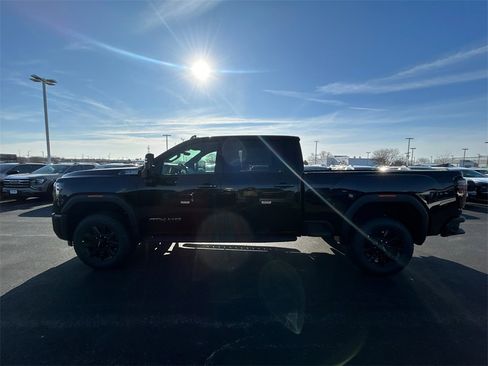 New 2026 GMC Sierra 3500 AT4 w/ AT4 Premium Plus Package image 5