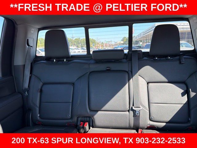 Used 2022 GMC Sierra 2500 SLT w/ SLT Convenience Package AWD/4WD image 18