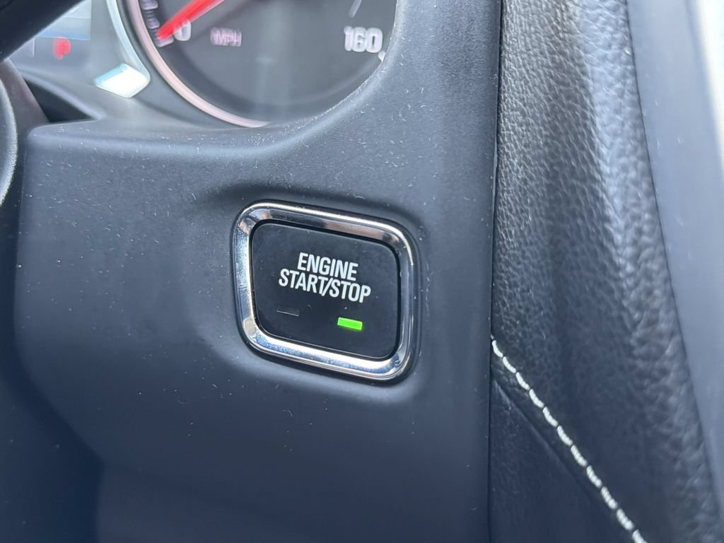 Used 2023 GMC Acadia SLE FWD image 9