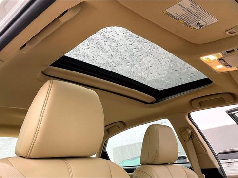 Used 2018 Toyota Avalon XLE Premium image 22