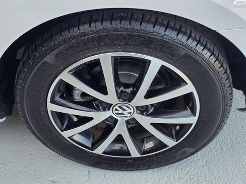 Used 2016 Volkswagen Jetta SE FWD image 27
