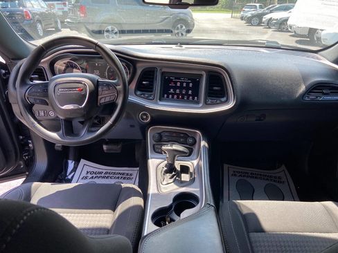 Used 2019 Dodge Challenger SXT image 11