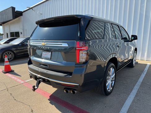 Used 2021 Chevrolet Tahoe High Country w/ Premium Package RWD image 7