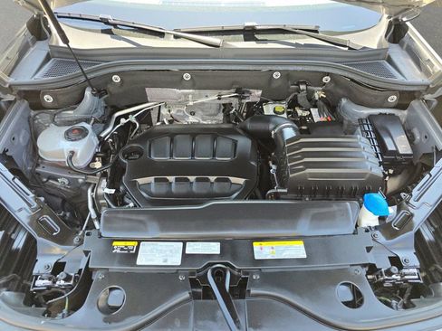 Used 2024 Volkswagen Atlas Peak Edition SE AWD/4WD image 35