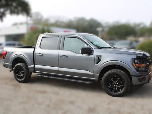 Used 2024 Ford F150 XLT w/ Equipment Group 302A MID image 4