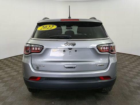 Used 2022 Jeep Compass Latitude AWD/4WD image 9