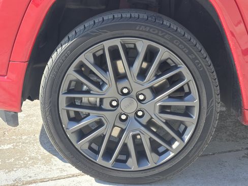 Used 2023 Jeep Compass Limited image 15