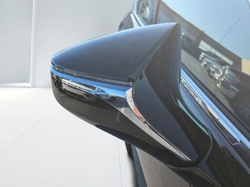 Used 2024 Lexus ES 350 w/ Premium Package image 10