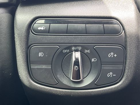 Used 2019 INFINITI QX50 Luxe w/ Navigation Package image 16