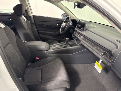 New 2025 Honda Accord SE image 23