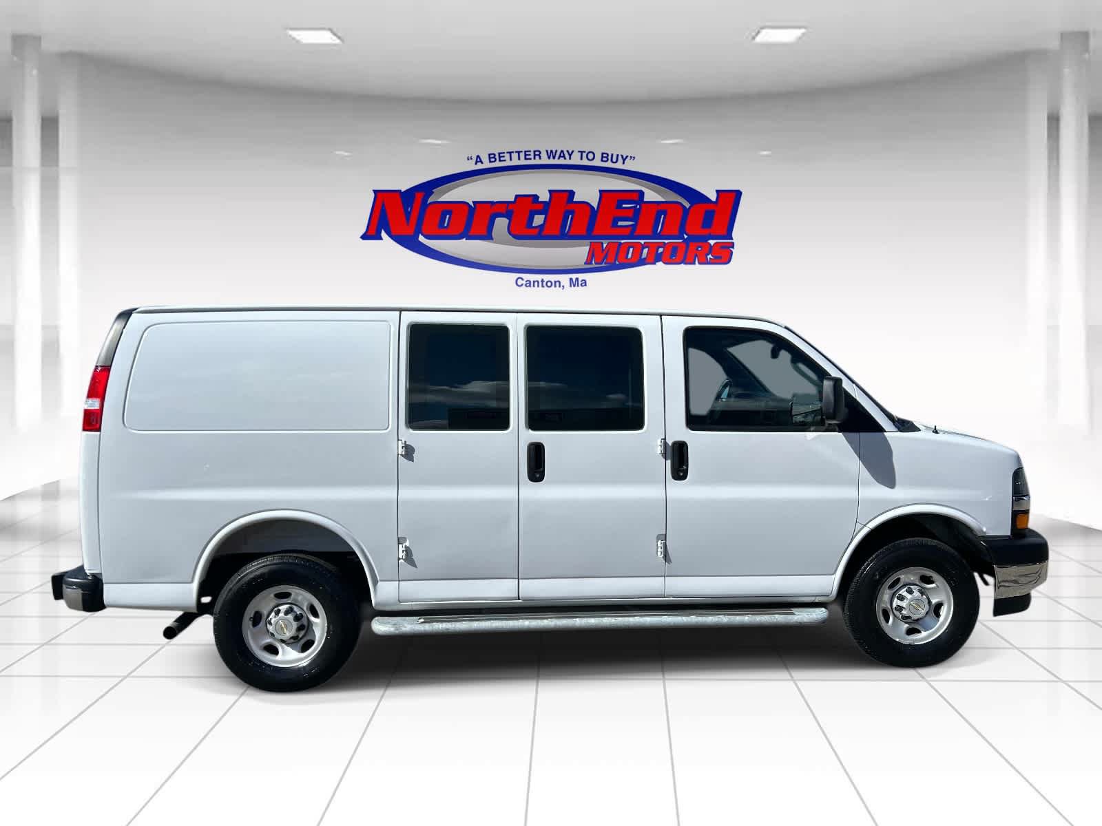 Used 2025 Chevrolet Express 2500 w/ Driver Convenience Package RWD image 2