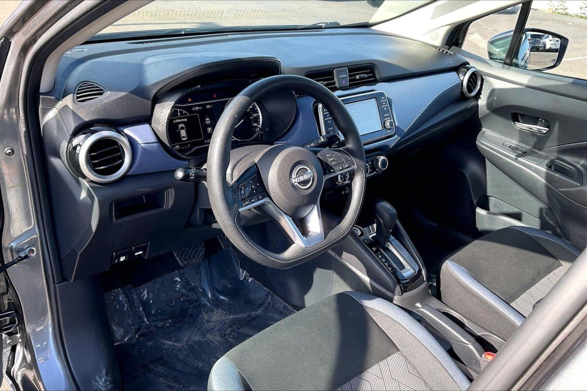 Used 2024 Nissan Versa SV FWD image 12