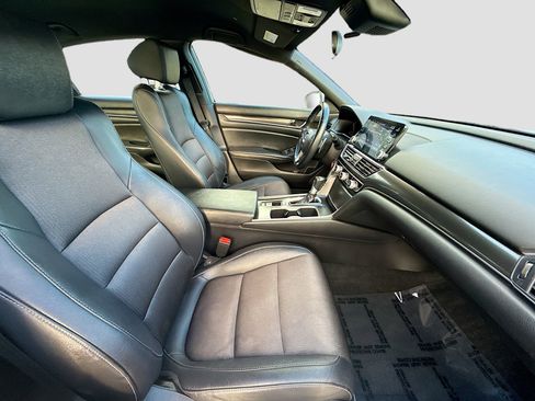Used 2019 Honda Accord Sport image 30