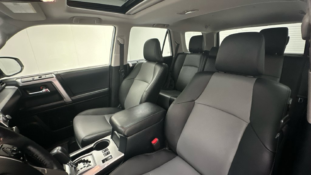 Used 2023 Toyota 4Runner SR5 Premium w/ Moonroof Package AWD/4WD image 9
