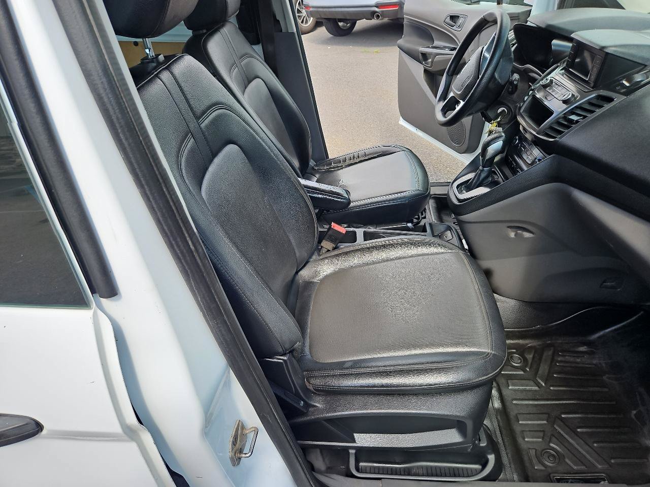 Used 2019 Ford Transit Connect XL FWD image 13