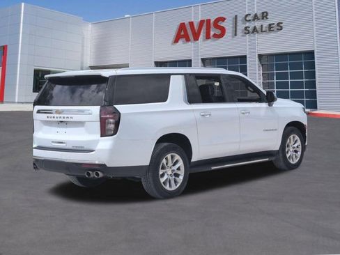 Used 2023 Chevrolet Suburban Premier image 6