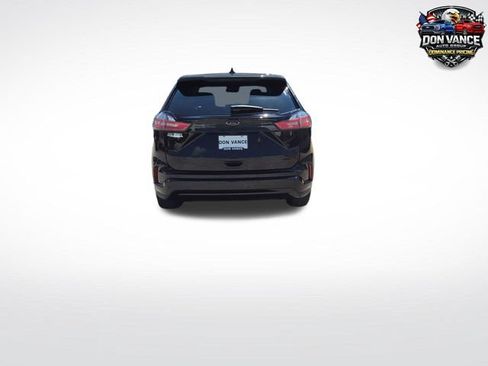 Used 2024 Ford Edge SE w/ Black Appearance Package AWD/4WD image 4