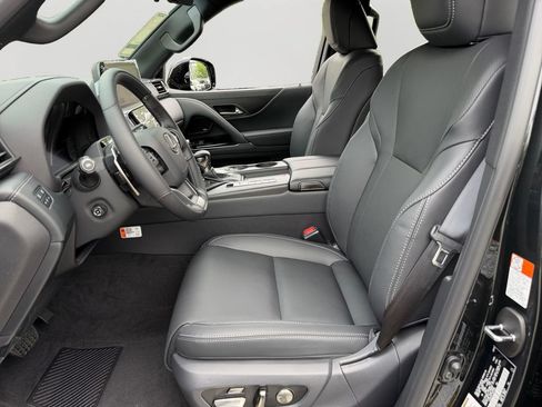 New 2026 Lexus LX 600 4WD w/ Luxury Package image 15