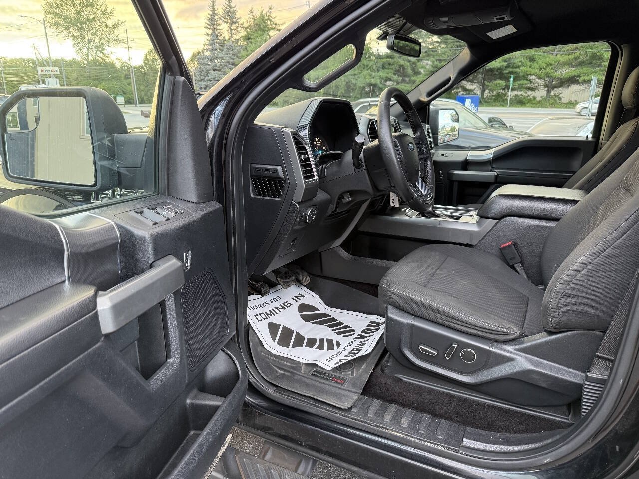 Used 2016 Ford F150 XLT w/ Equipment Group 302A Luxury AWD/4WD image 16