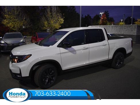 New 2026 Honda Ridgeline Sport image 5