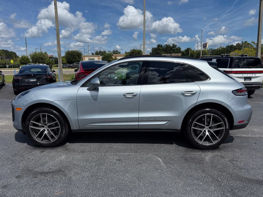 Used 2026 Porsche Macan AWD/4WD image 8