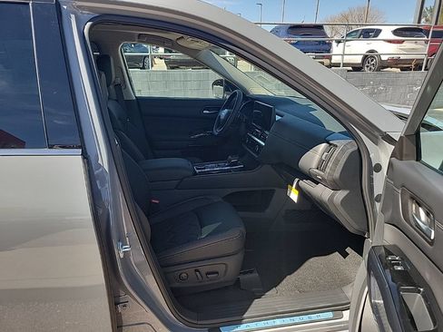 New 2026 Nissan Pathfinder Platinum w/ Cargo Package AWD/4WD image 16