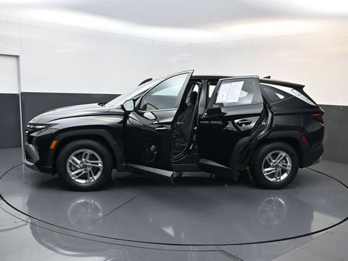 Used 2026 Hyundai Tucson SE FWD image 31