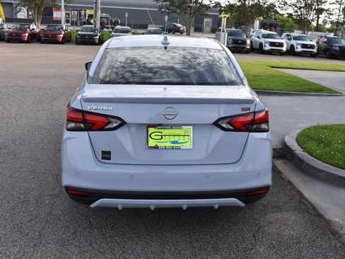 Used 2023 Nissan Versa SR w/ Trunk Package FWD image 10