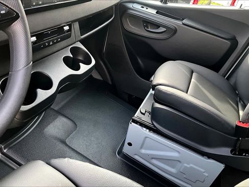 New 2026 Mercedes-Benz Sprinter 2500 image 11