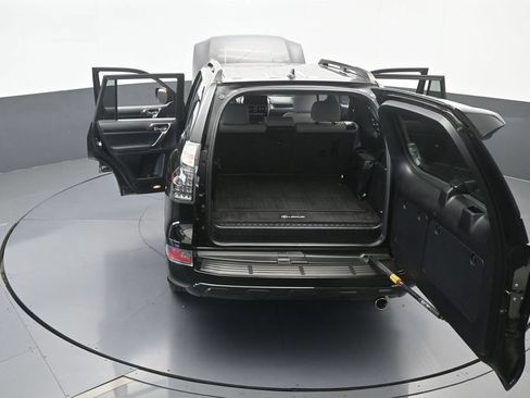 Used 2023 Lexus GX 460 w/ Black Line Special Edition AWD/4WD image 69