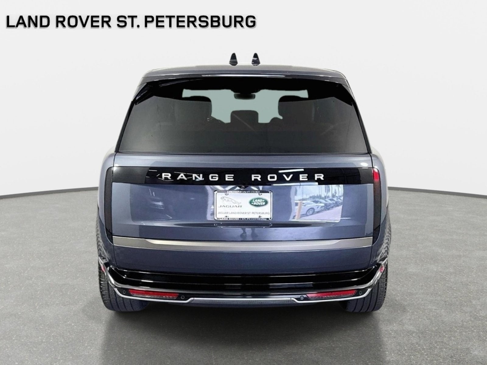 Used 2024 Land Rover Range Rover SE AWD/4WD image 6