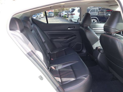 Used 2024 Nissan Altima 2.5 SR w/ SR Premium Package FWD image 36