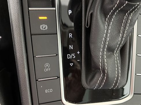 Used 2021 Volkswagen Jetta FWD image 26